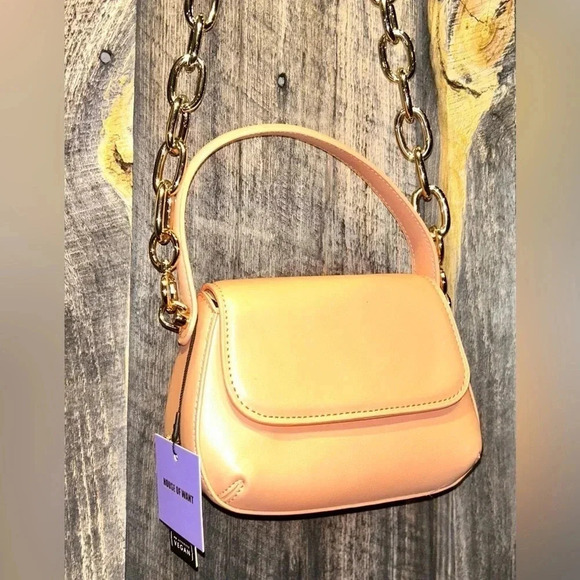 NWTS House Of Want “We Are Chic” 2.0 Peach Crossbody Bag. - Picture 7 of 12